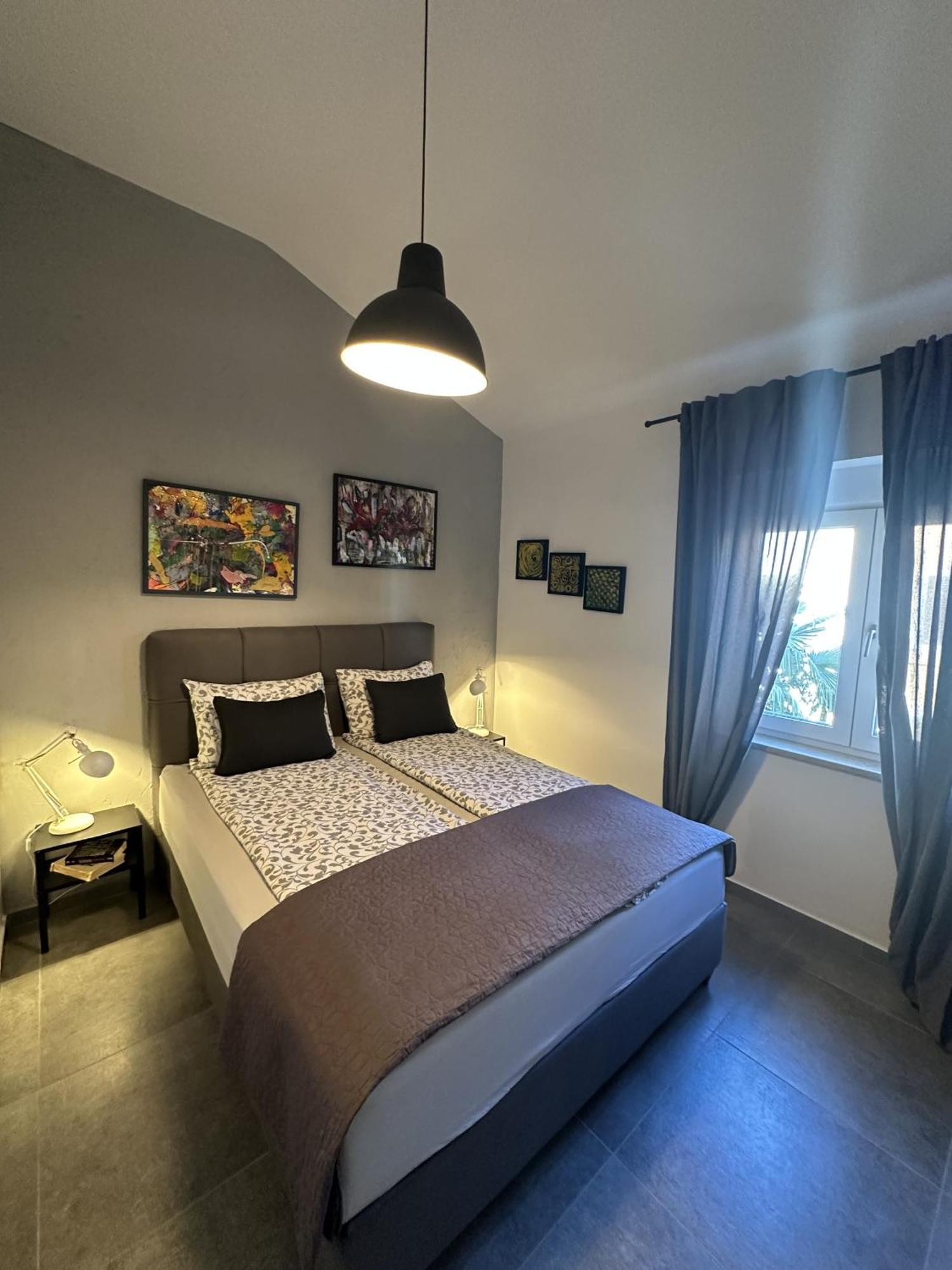 Urban Apartament *